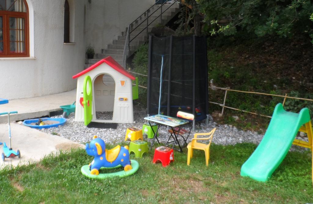 Pataki Guesthouse Petrovac Екстер'єр фото