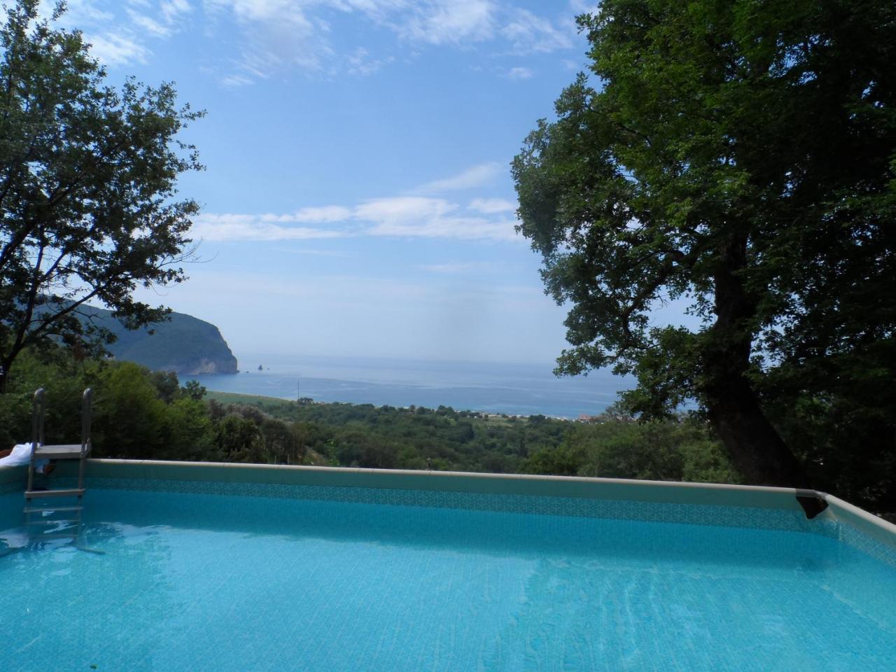 Pataki Guesthouse Petrovac Екстер'єр фото