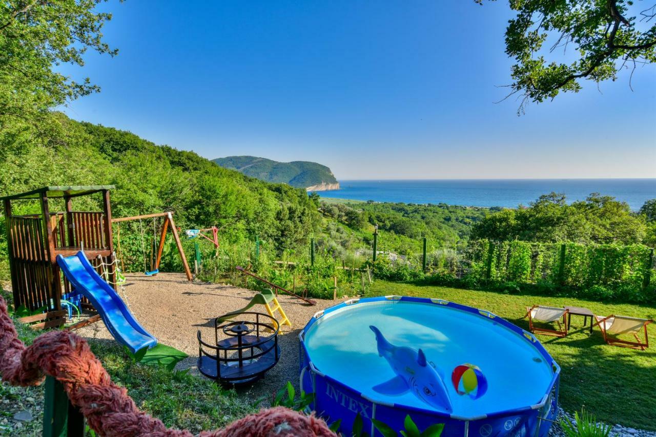 Pataki Guesthouse Petrovac Екстер'єр фото