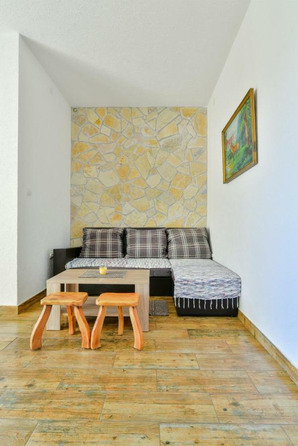 Pataki Guesthouse Petrovac Екстер'єр фото