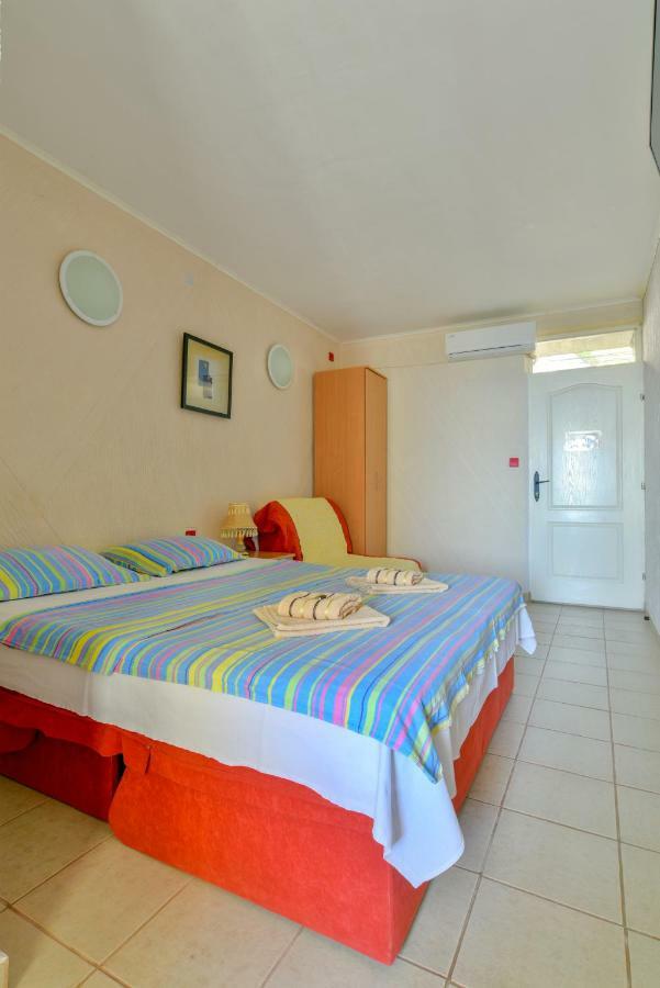 Pataki Guesthouse Petrovac Екстер'єр фото