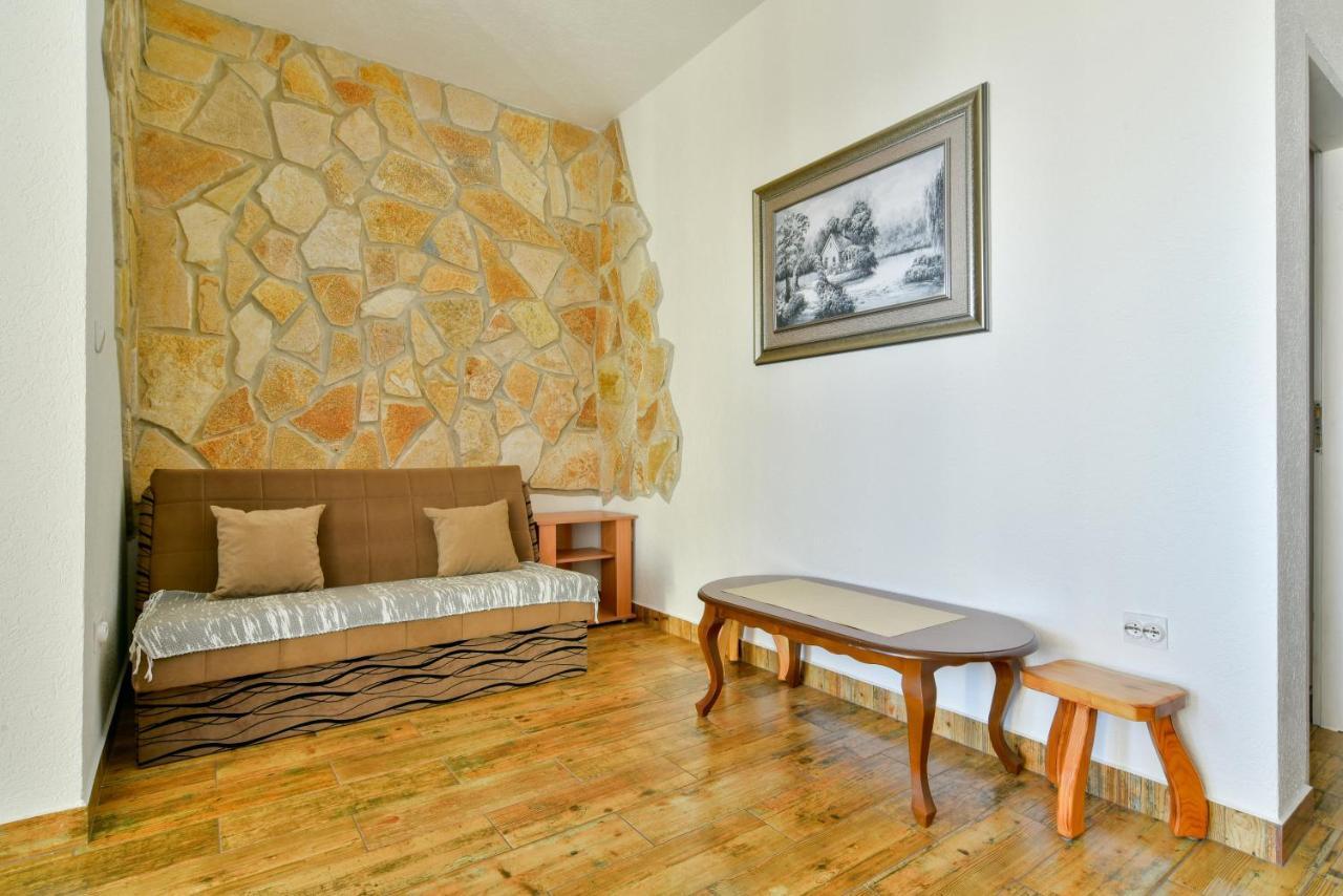 Pataki Guesthouse Petrovac Екстер'єр фото